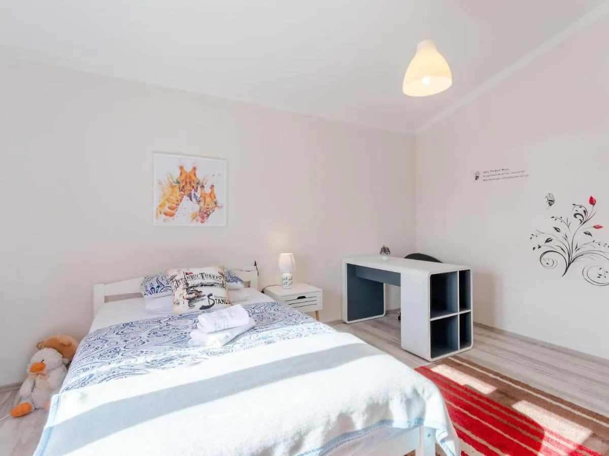 Holiday Home Queen Ahn By Interhome Kastela 0*,